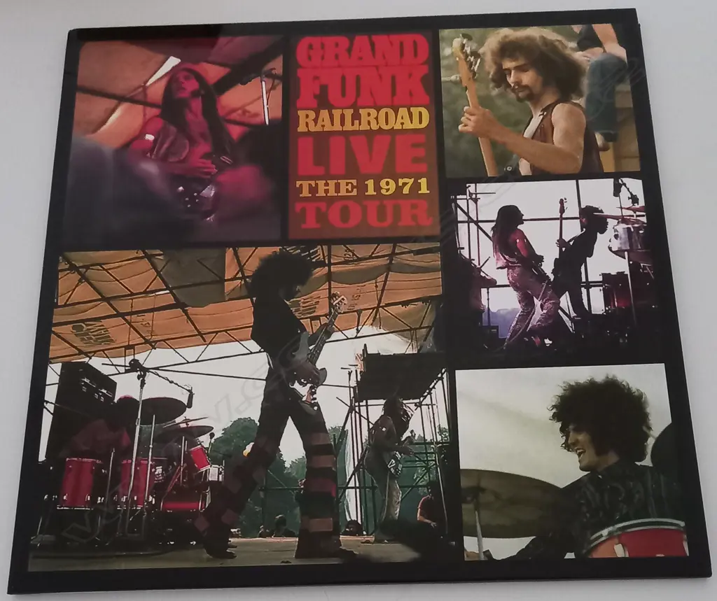 Grand Funk Railroad, Live The 1971 Tour (Double album) Image 1++